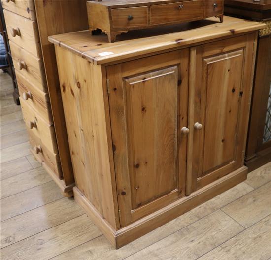 A modern pine chest of six drawers, and a dwarf cupboard, chest W.1ft 10in. cupboard W.3ft